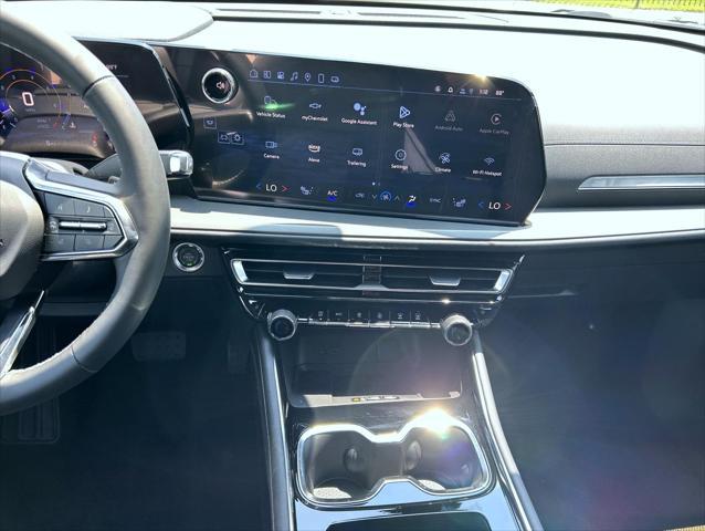 new 2025 Chevrolet Traverse car, priced at $43,385
