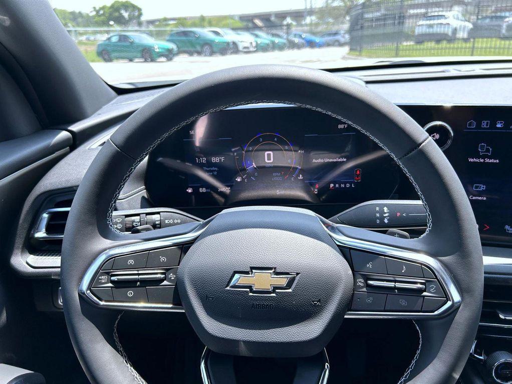 new 2025 Chevrolet Traverse car, priced at $40,494