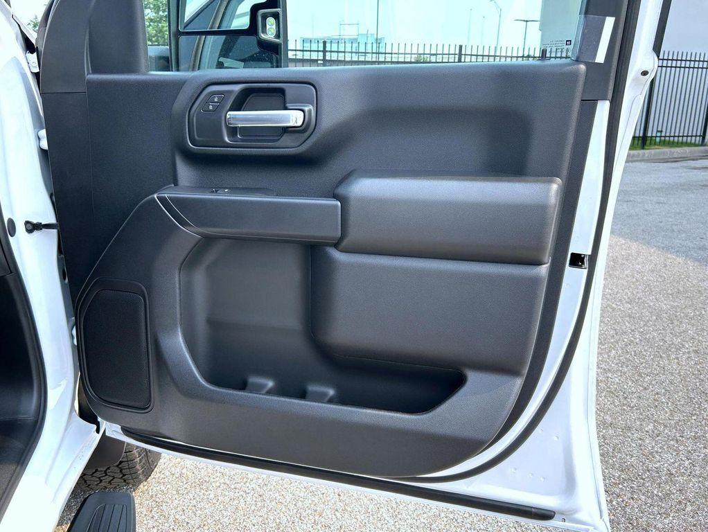 new 2025 Chevrolet Silverado 2500 car, priced at $67,624