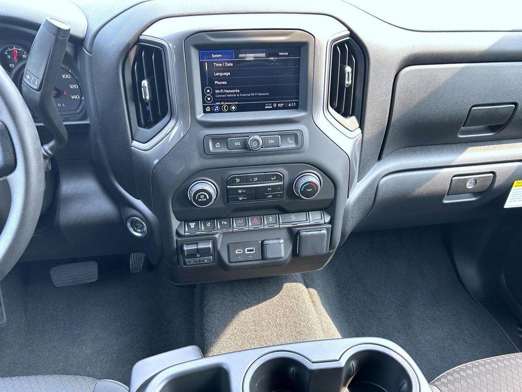 new 2025 Chevrolet Silverado 2500 car, priced at $67,624