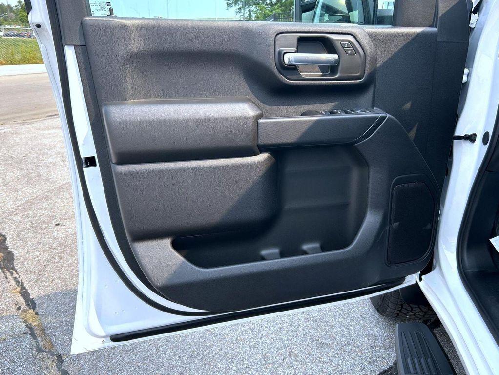 new 2025 Chevrolet Silverado 2500 car, priced at $67,624