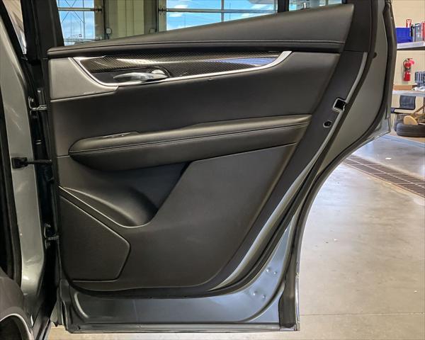 used 2021 Cadillac XT6 car, priced at $34,310