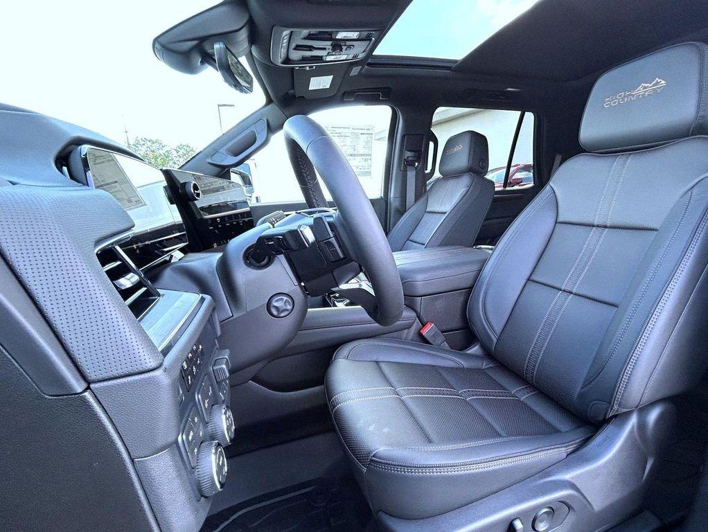 new 2025 Chevrolet Tahoe car, priced at $89,903