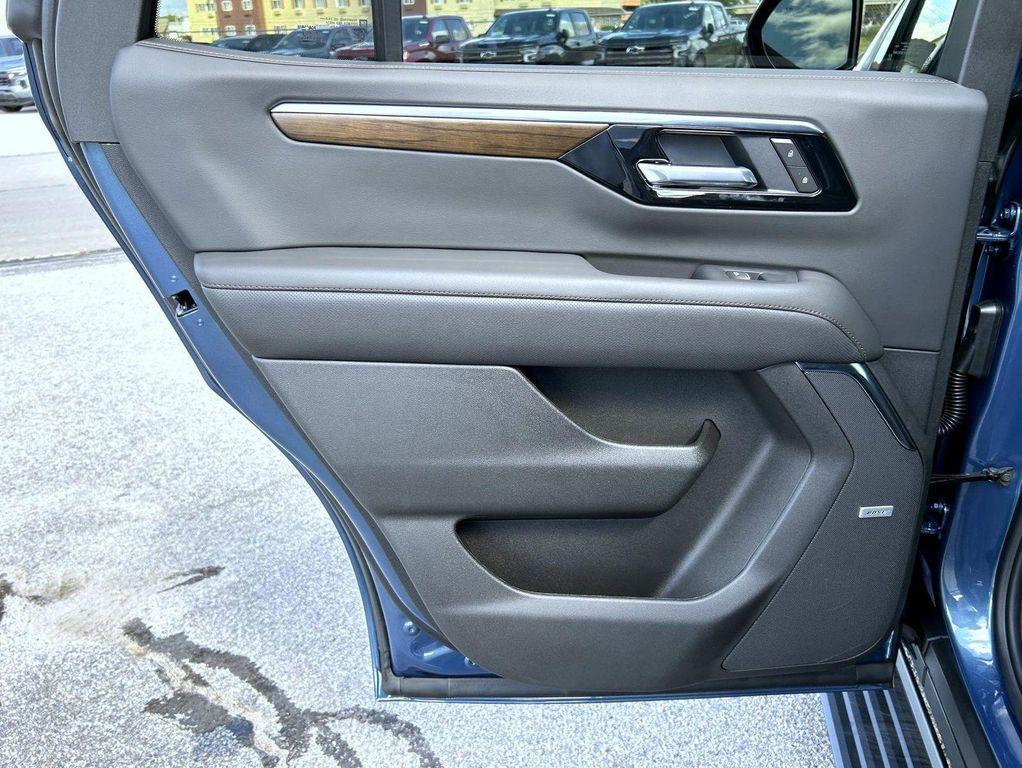 new 2025 Chevrolet Tahoe car, priced at $89,903