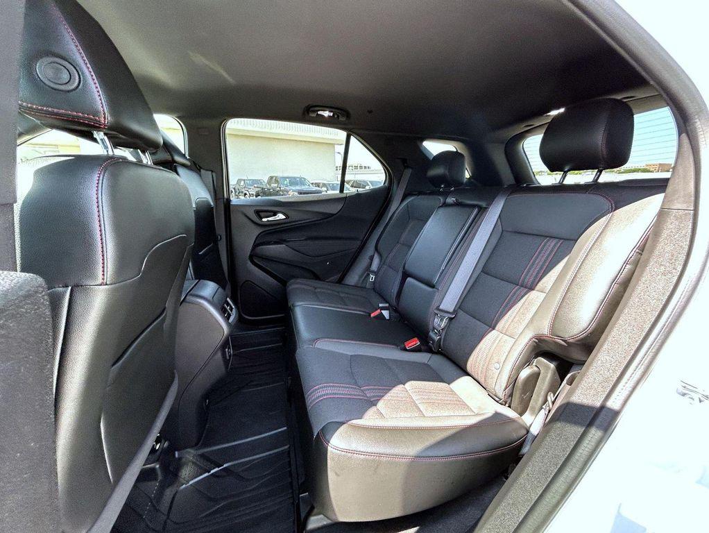 used 2024 Chevrolet Equinox car, priced at $29,986