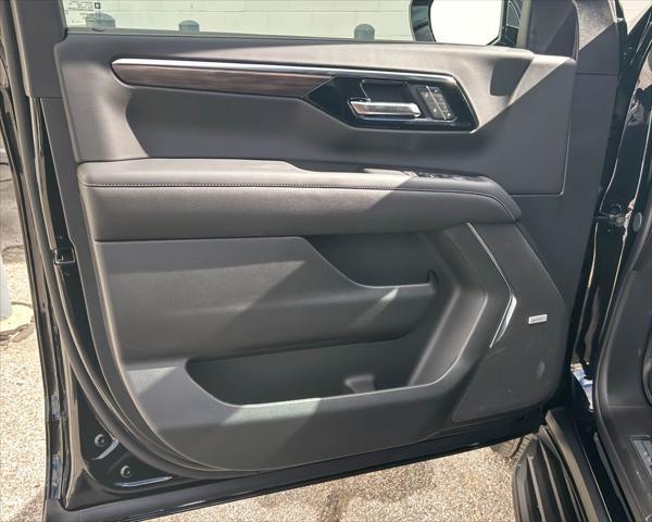 new 2025 Chevrolet Suburban car, priced at $79,543