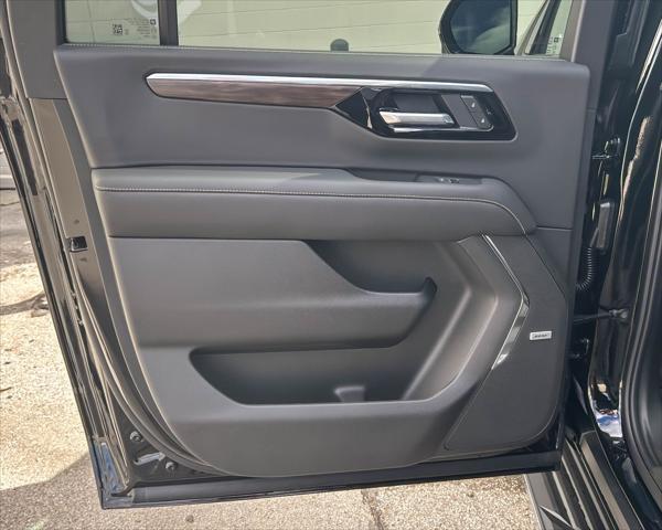new 2025 Chevrolet Suburban car, priced at $79,543