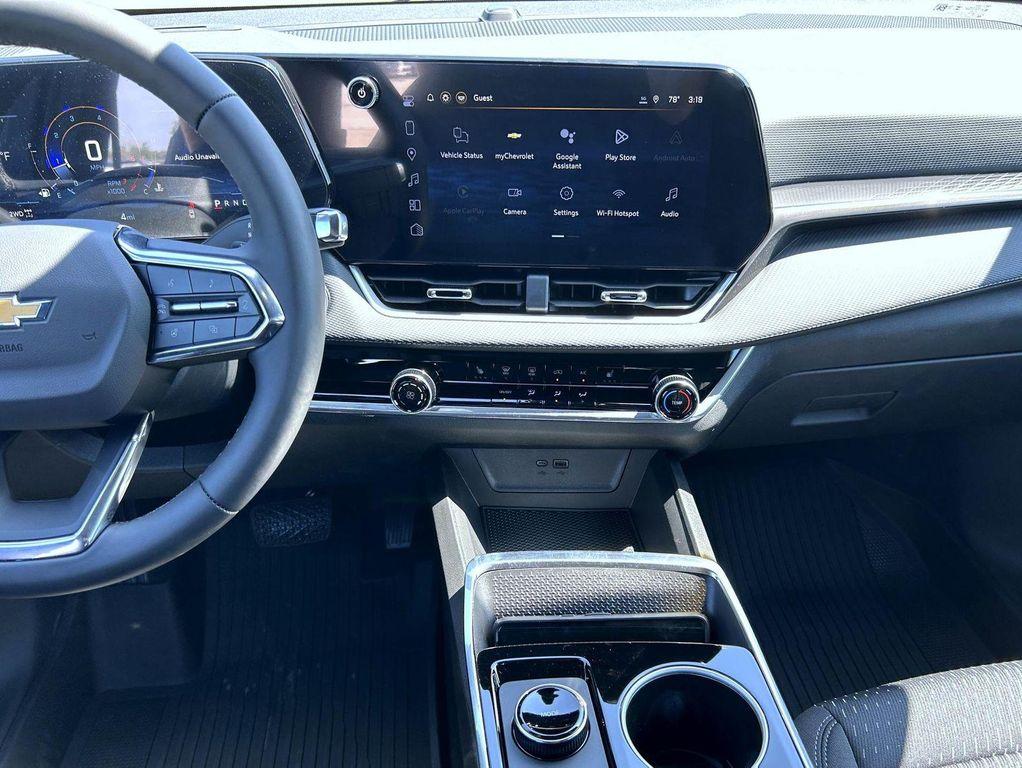new 2026 Chevrolet Equinox car, priced at $32,231