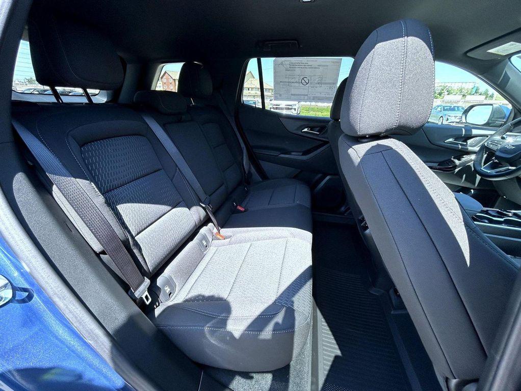 new 2026 Chevrolet Equinox car, priced at $32,231