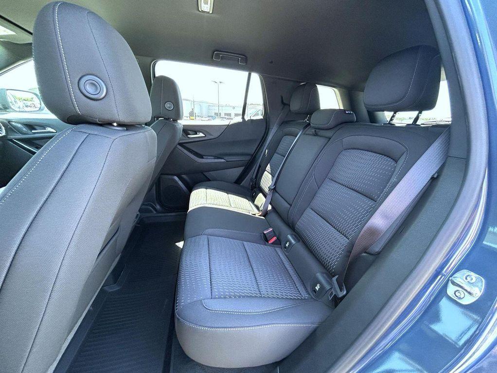 new 2026 Chevrolet Equinox car, priced at $32,231