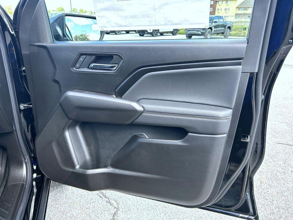 new 2026 Chevrolet Colorado car, priced at $47,099