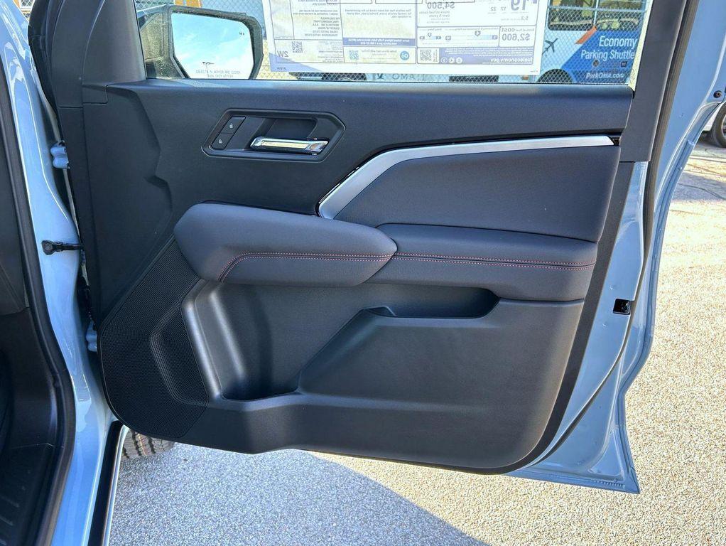 new 2026 Chevrolet Colorado car, priced at $46,728