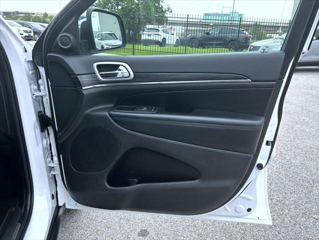 used 2020 Jeep Grand Cherokee car, priced at $23,398