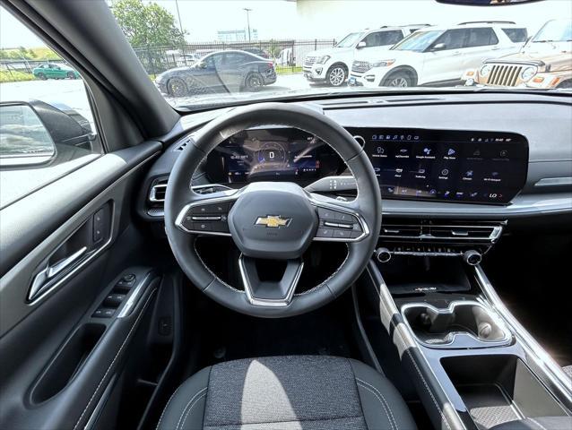 new 2025 Chevrolet Traverse car, priced at $43,984