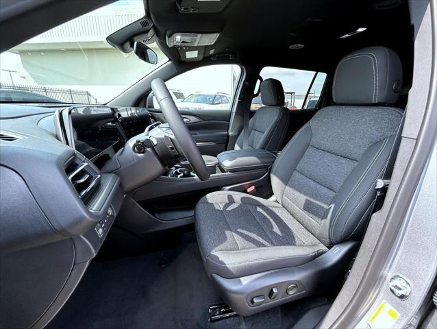 new 2025 Chevrolet Traverse car, priced at $43,984