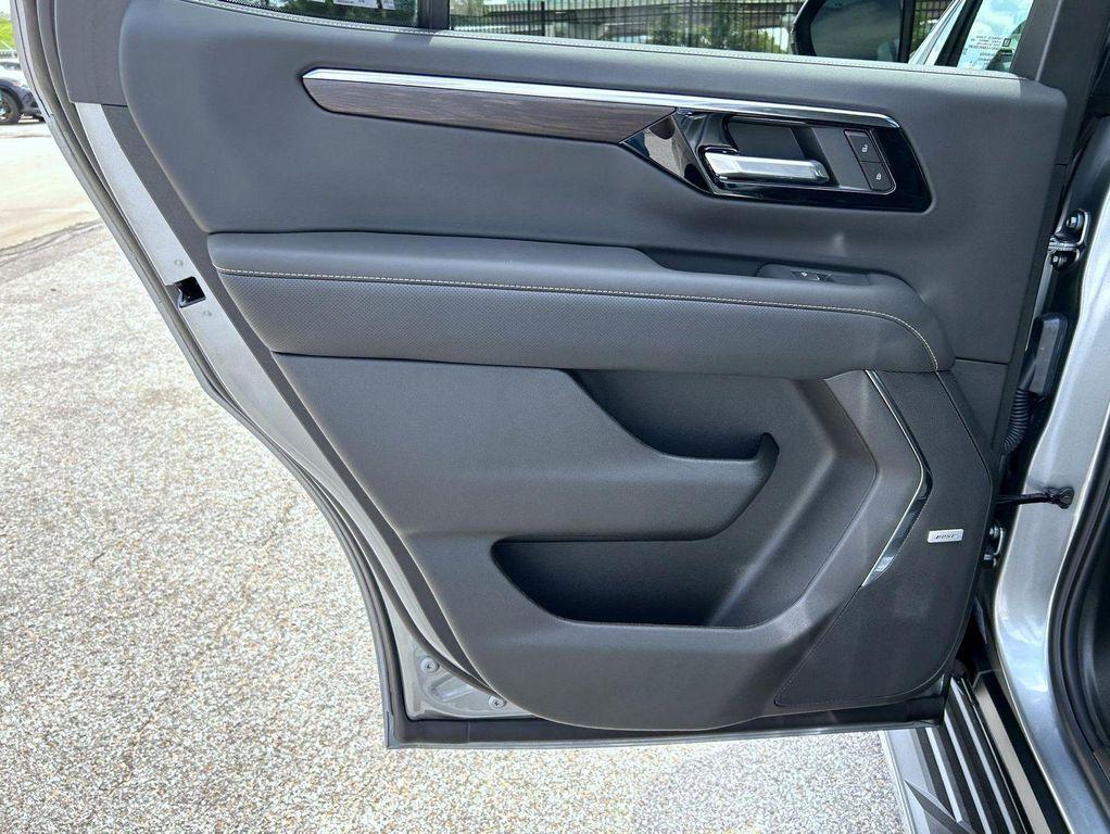 new 2025 Chevrolet Tahoe car, priced at $81,978