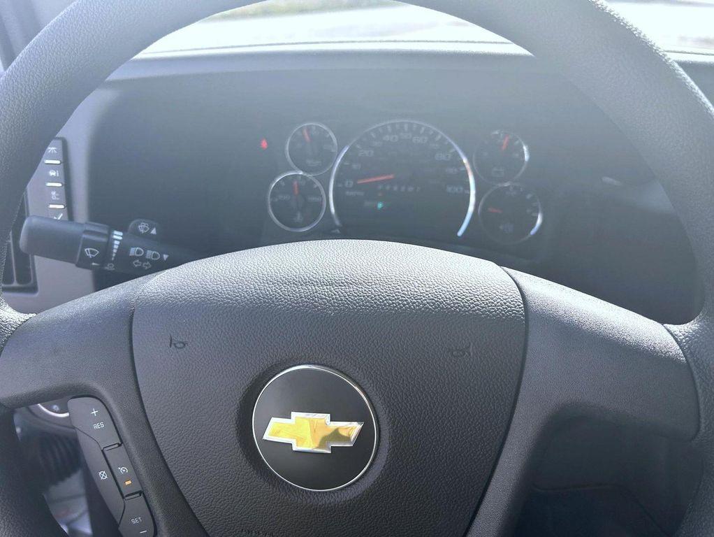 new 2025 Chevrolet Express 2500 car, priced at $49,514
