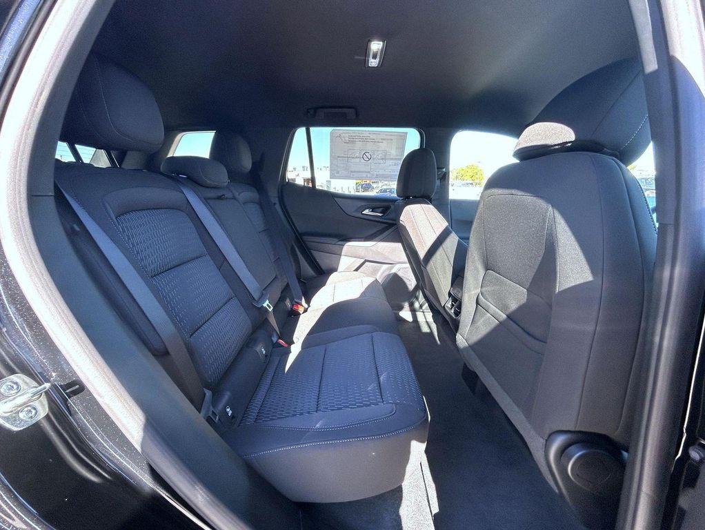 new 2026 Chevrolet Equinox car, priced at $33,839