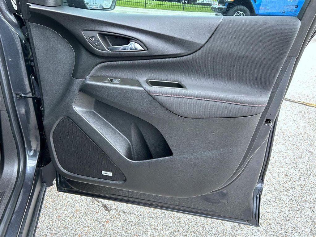 used 2022 Chevrolet Equinox car, priced at $24,999