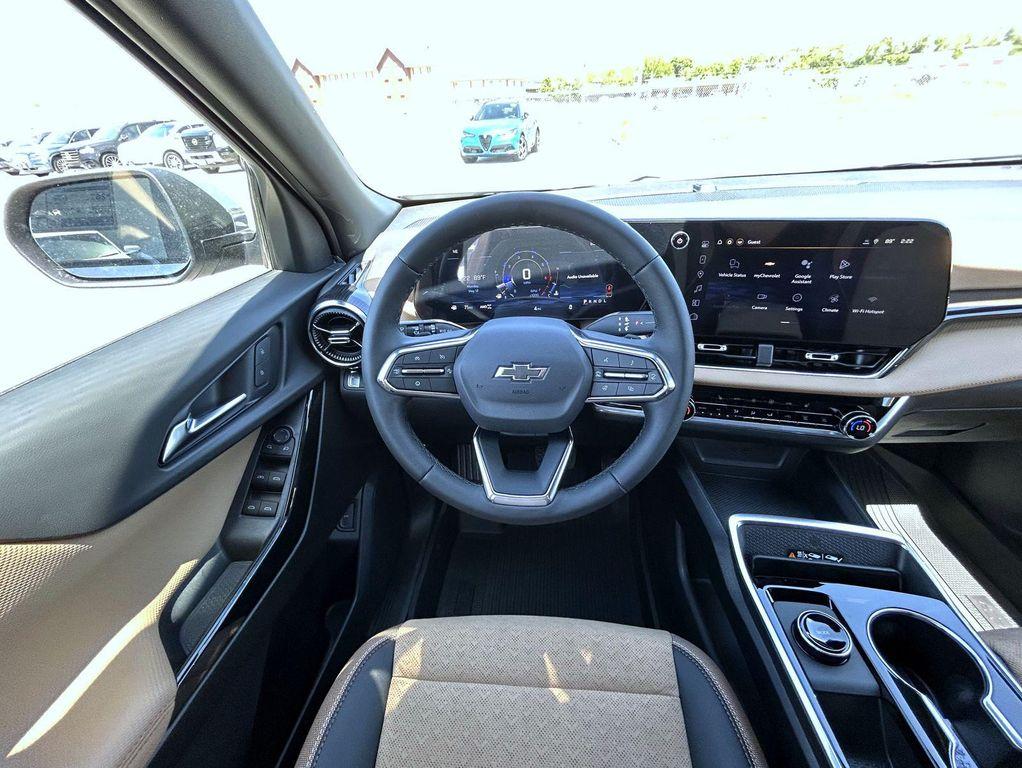 new 2026 Chevrolet Equinox car, priced at $35,017