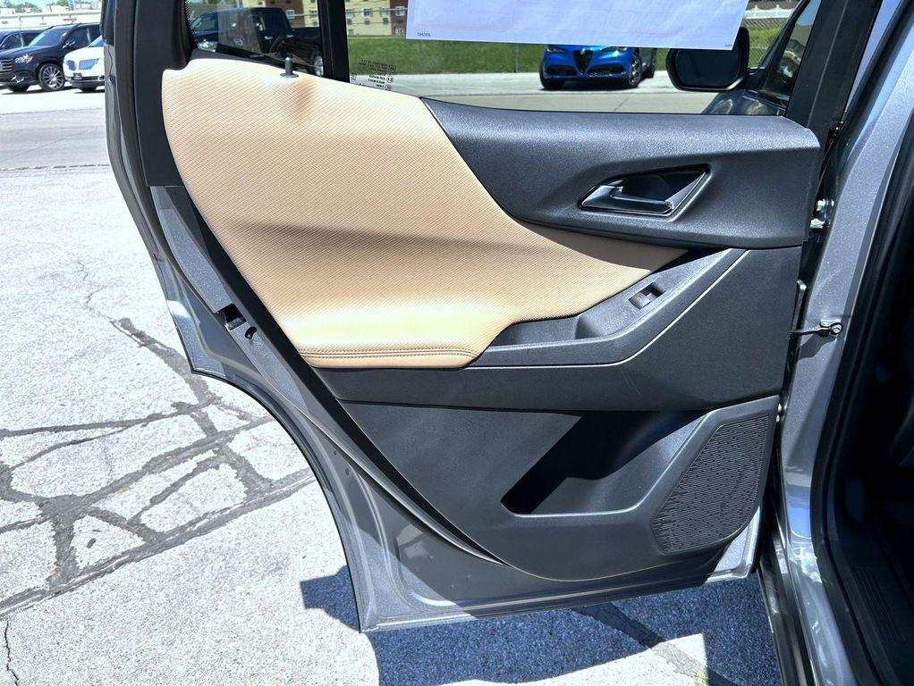 new 2026 Chevrolet Equinox car, priced at $35,017