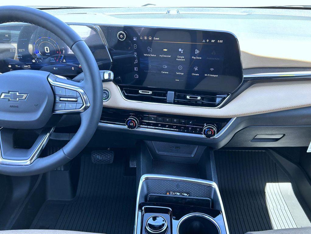 new 2026 Chevrolet Equinox car, priced at $35,017