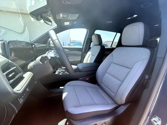 new 2025 Chevrolet Traverse car, priced at $44,449