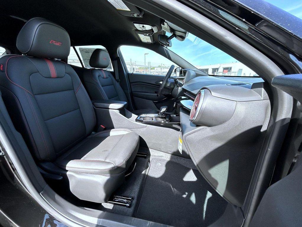 new 2025 Chevrolet Trax car, priced at $26,641