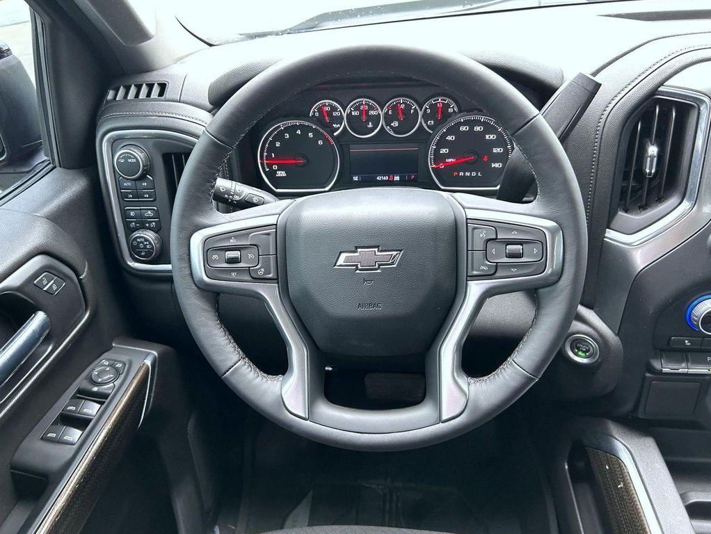 used 2022 Chevrolet Silverado 1500 car, priced at $40,778