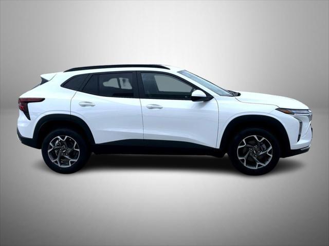 new 2025 Chevrolet Trax car, priced at $25,284