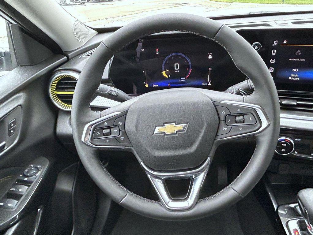 new 2025 Chevrolet Trax car, priced at $25,423