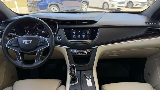used 2017 Cadillac XT5 car, priced at $19,400