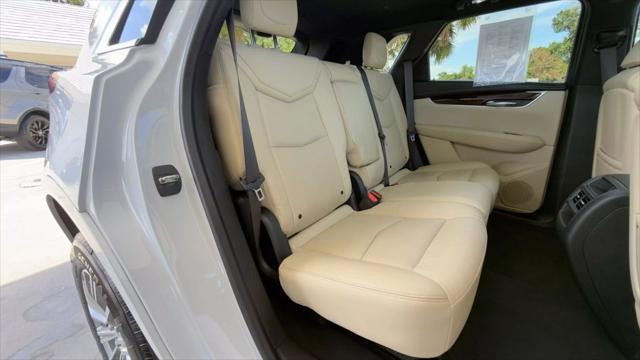 used 2017 Cadillac XT5 car, priced at $19,400