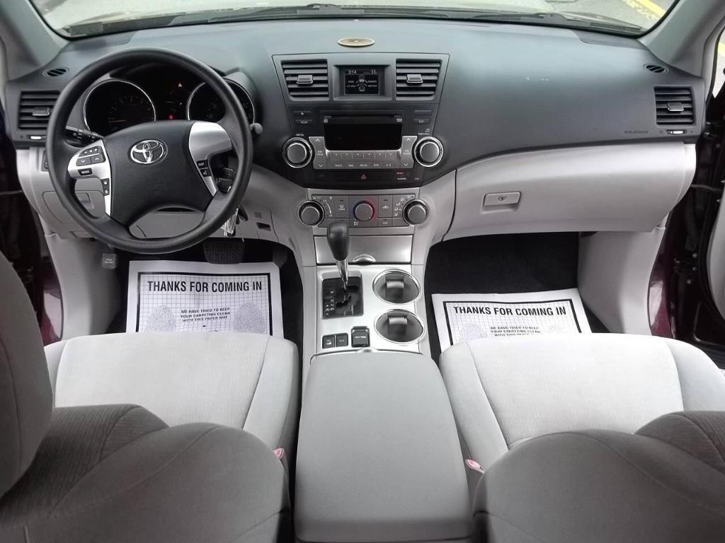 used 2012 Toyota Highlander car, priced at $13,994