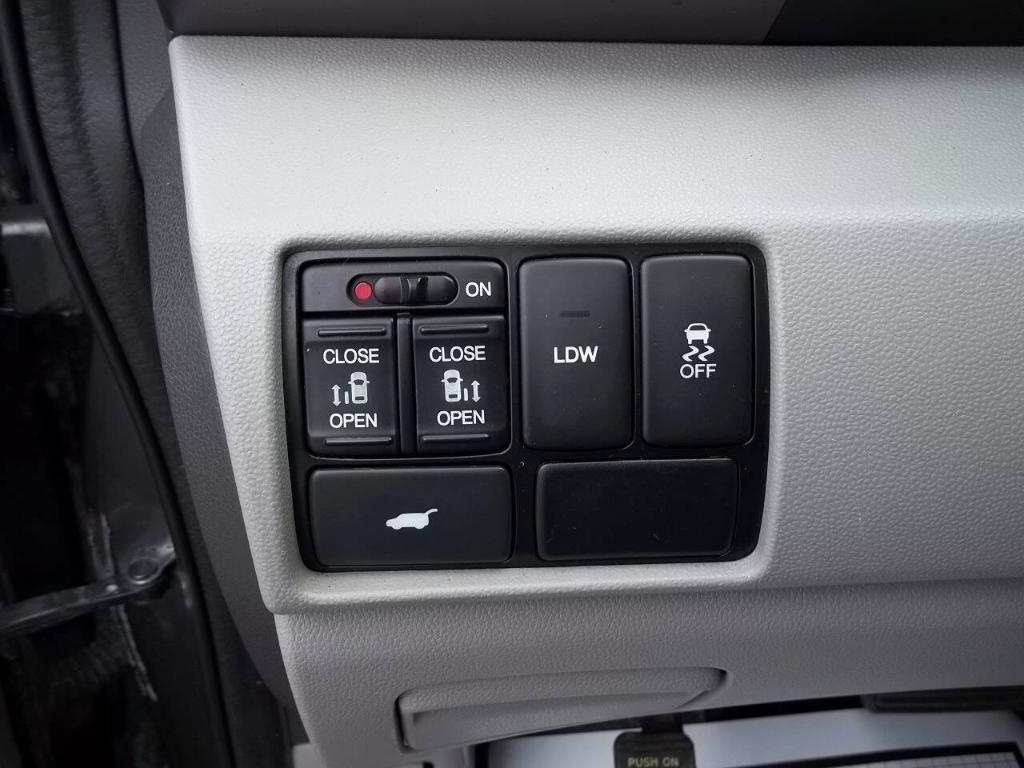 used 2015 Honda Odyssey car, priced at $7,994