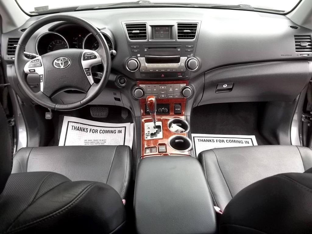 used 2012 Toyota Highlander car, priced at $15,994