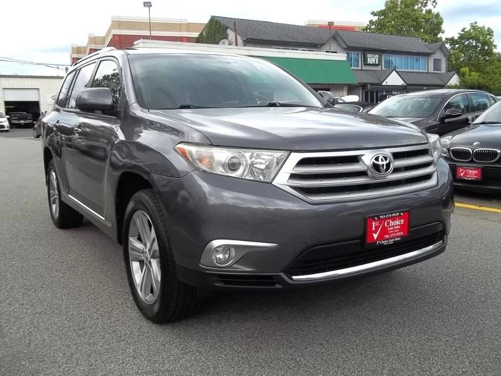 used 2012 Toyota Highlander car, priced at $15,994