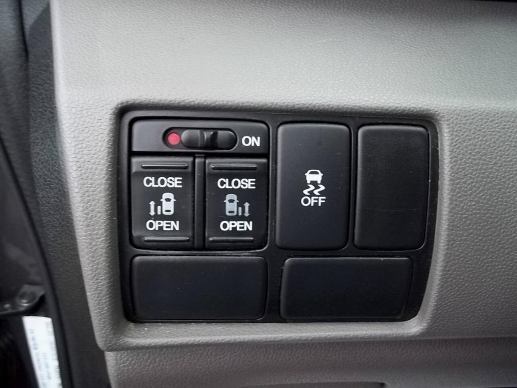 used 2016 Honda Odyssey car, priced at $14,994