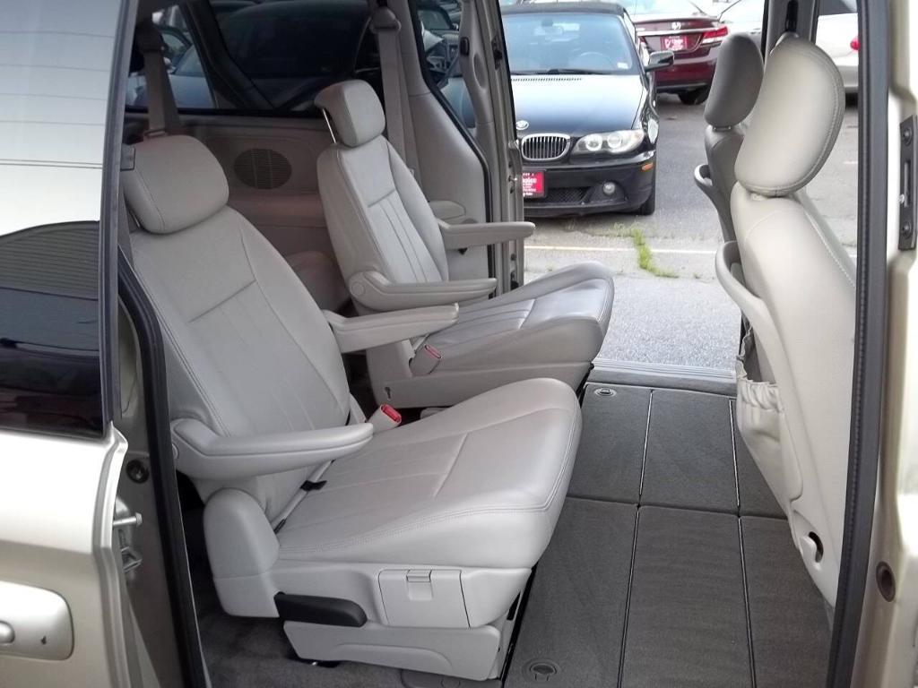 used 2007 Chrysler Town & Country car, priced at $10,994