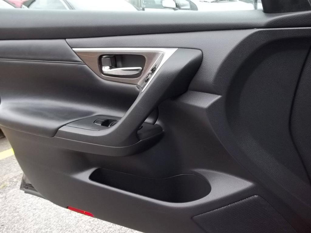 used 2013 Nissan Altima car, priced at $9,994