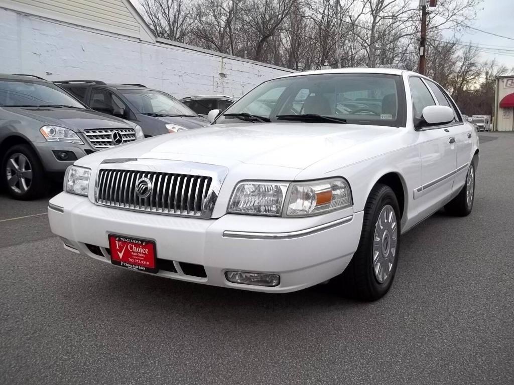 used 2008 Mercury Grand Marquis car, priced at $7,994