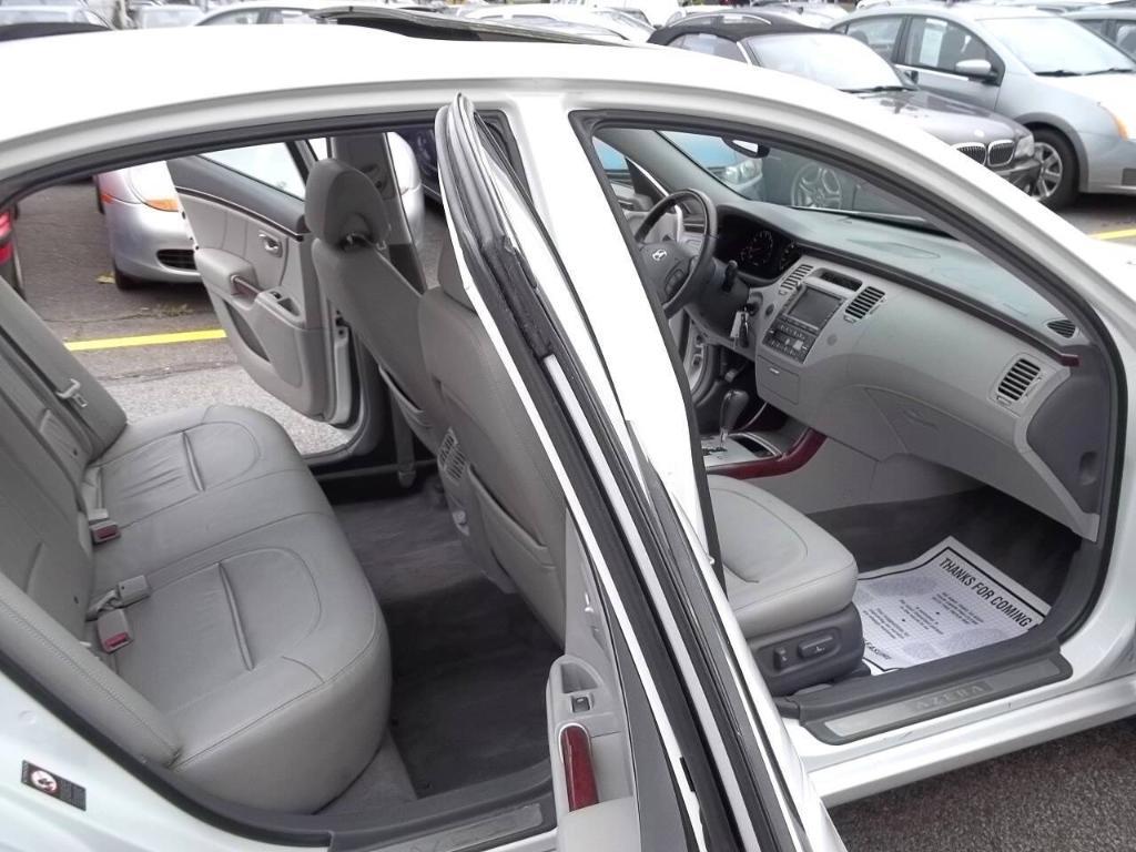 used 2008 Hyundai Azera car, priced at $8,994