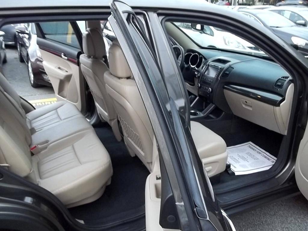 used 2013 Kia Sorento car, priced at $9,994