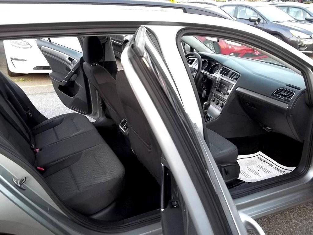 used 2016 Volkswagen Golf SportWagen car, priced at $9,994