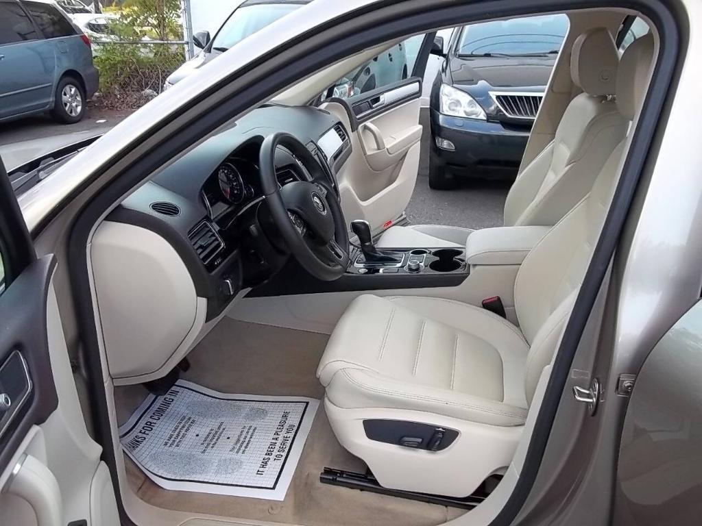 used 2015 Volkswagen Touareg car, priced at $12,994