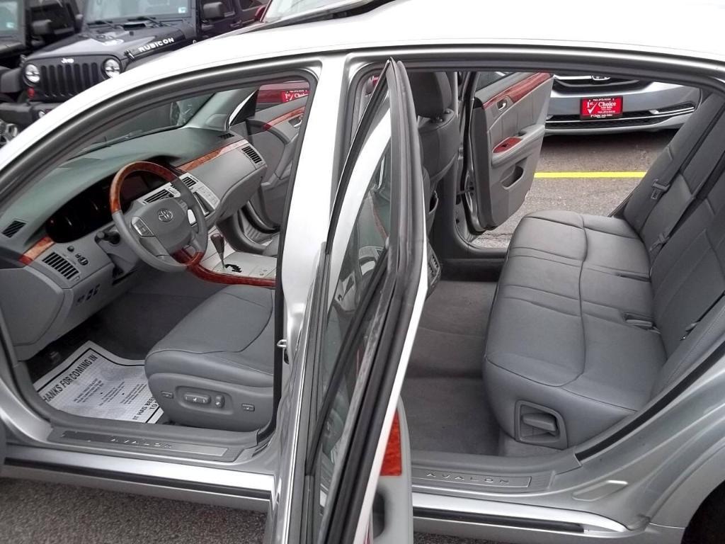 used 2005 Toyota Avalon car, priced at $8,994