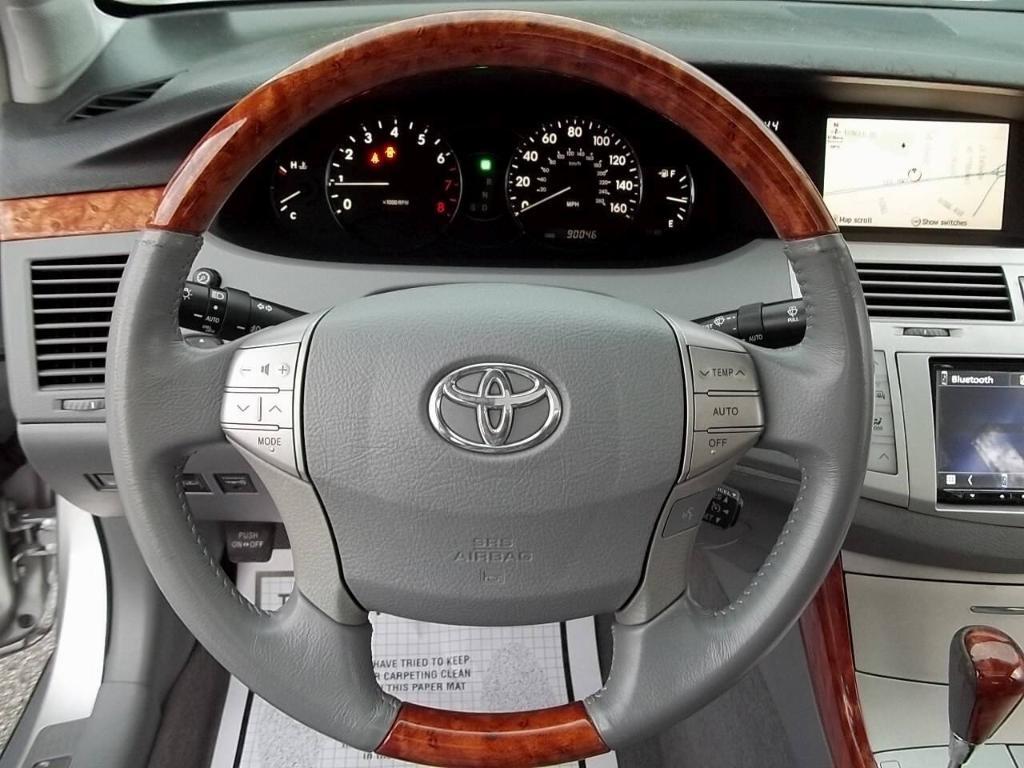 used 2005 Toyota Avalon car, priced at $8,994