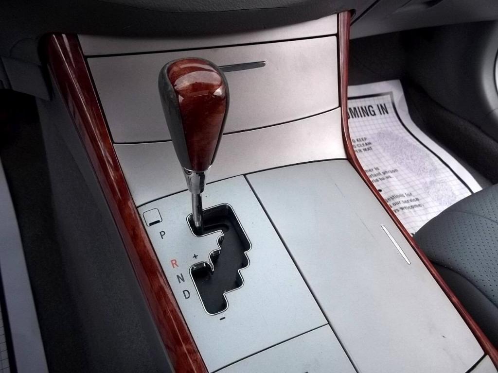 used 2005 Toyota Avalon car, priced at $8,994