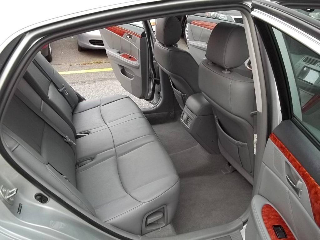used 2005 Toyota Avalon car, priced at $8,994