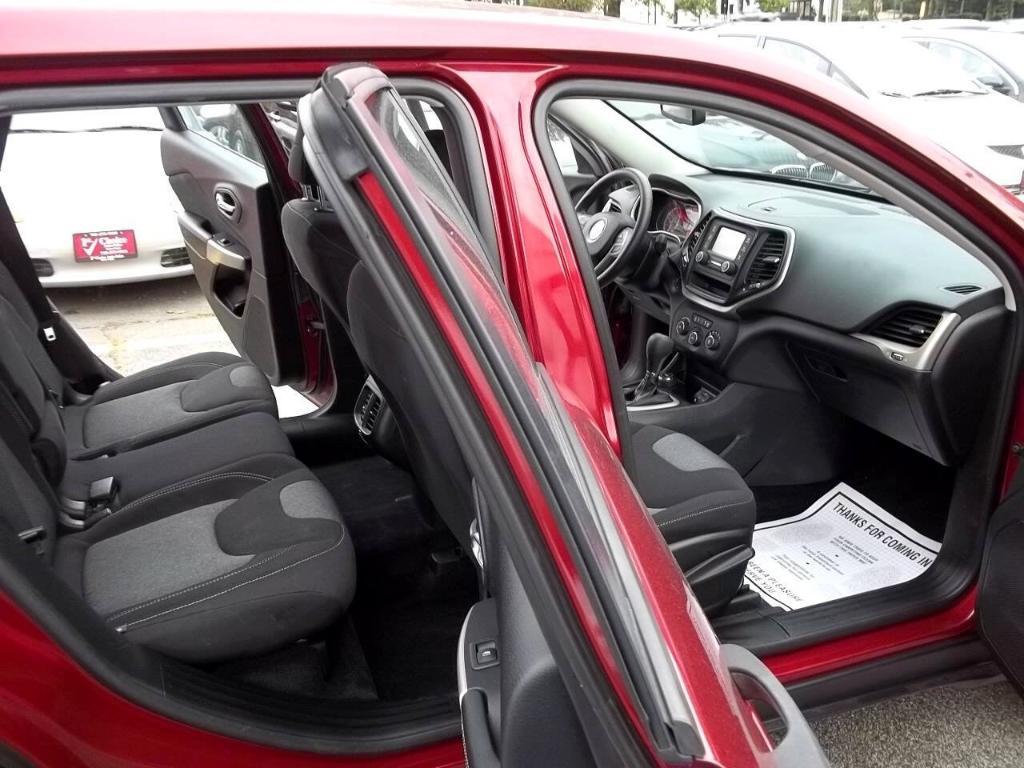 used 2017 Jeep Cherokee car, priced at $11,994